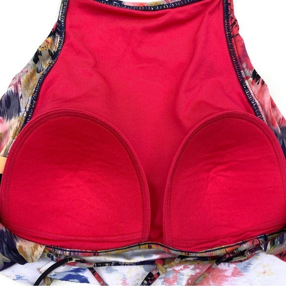 bond-eye Australia Blurred Bloom Halter Bikini Top - Picture 6 of 6